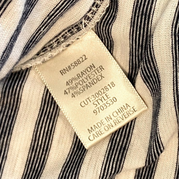 Max Studio Blue Striped Off The Shoulder Puff Sleeve Blouse Stretch Women XL - Picture 7 of 9